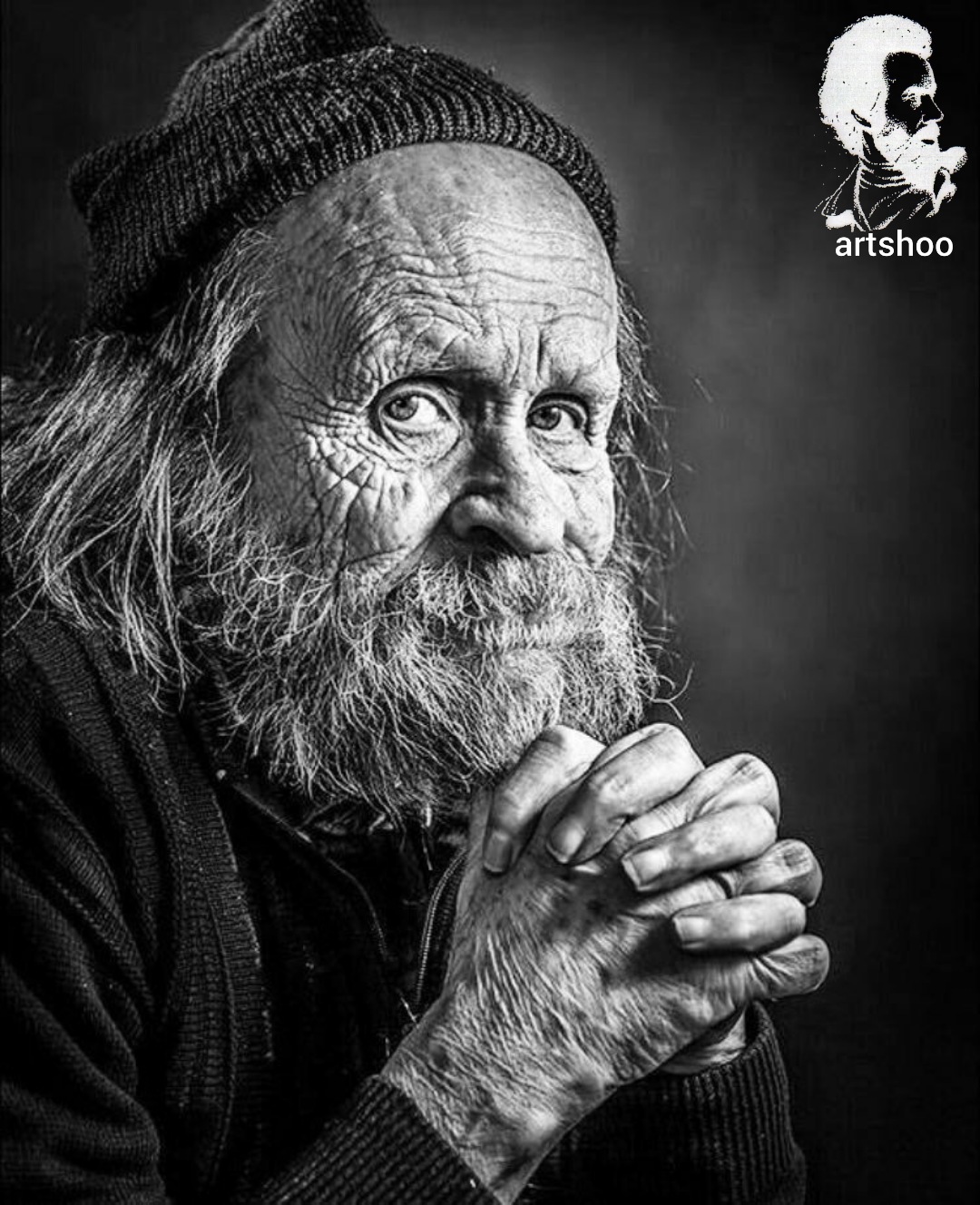 مدل پرتره سیاه قلم